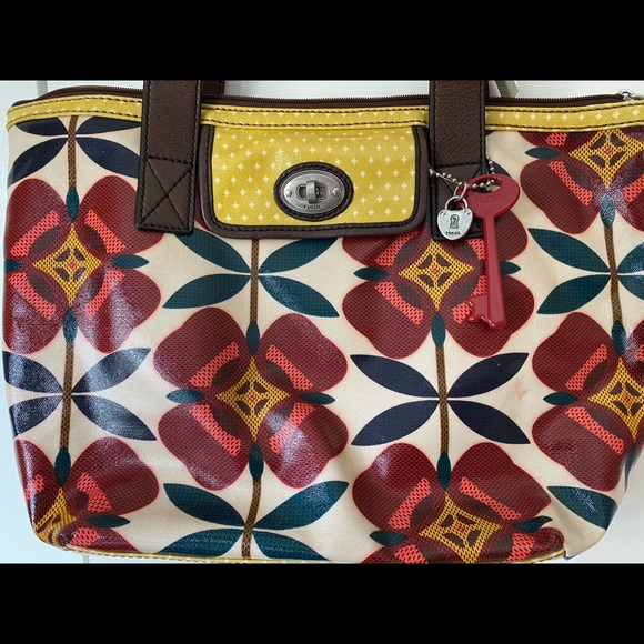 Fossil Tote - Picture 2 of 5